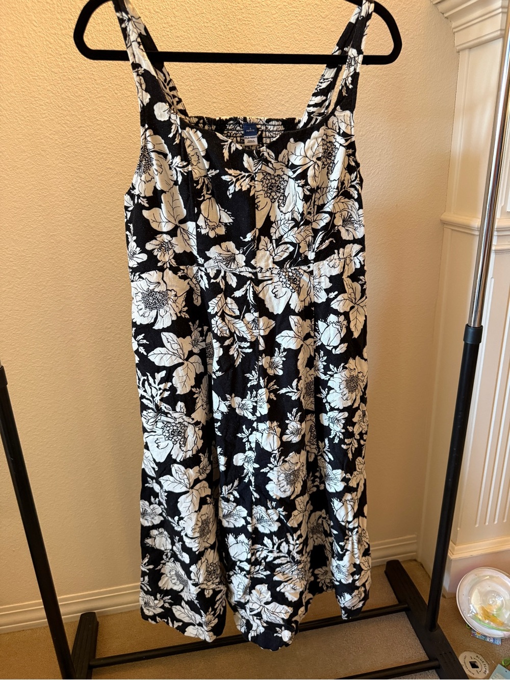 Old Navy Black and White Floral Midi Dress